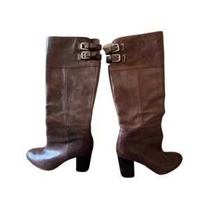 Women’s knee high boots!